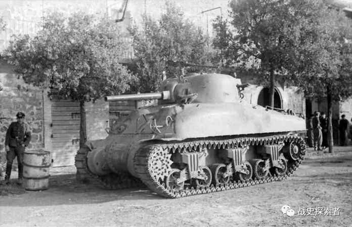 國防軍第3裝甲擲彈兵師繳獲的M4「謝爾曼」坦克，攝於1944年的義大利戰場