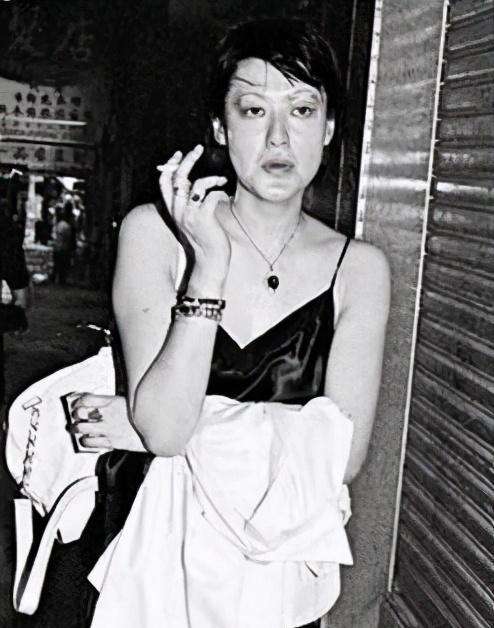 1973年，陳寶蓮出生於上海