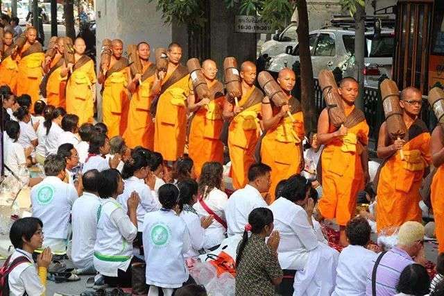佛教在東南亞半島國家地位很高