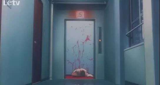 等到電梯門再度打開時，編劇已慘死其中