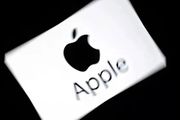 蘋果高管公然「開懟」：三星抄襲 iPhone，只加了個大屏