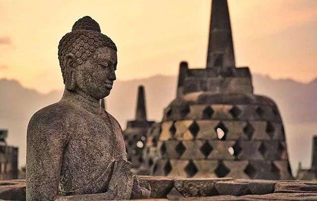 最大的佛教建築是印尼的婆羅浮屠