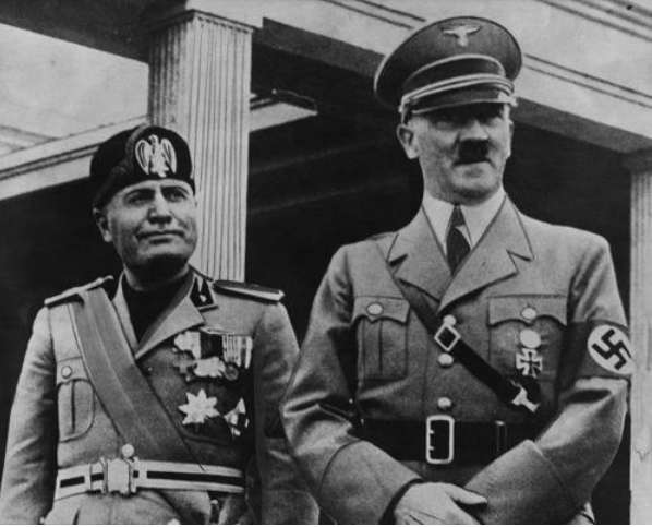二戰爆發前，希特勒和墨索里尼結成軍事同盟