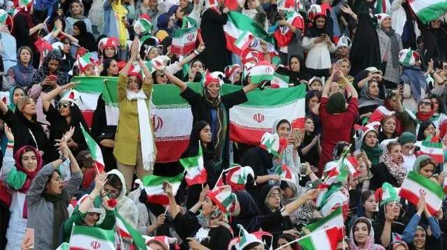 伊朗14-0柬埔寨，伊朗第一次有女球迷進場觀戰