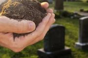 加州新法：第三種殯葬方式「人類遺體堆肥」合法化！化作春泥更護花～