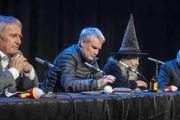 選舉辯論現場突然出現巫師！這隻在紐西蘭才會發生&#8230;&#8230;