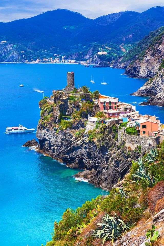 在義大利人心中，五漁村就是「彩色聖托里尼」