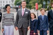 丹麥女王剝奪頭銜事件發酵，兒子兒媳公開表示不滿，還稱小女兒因此被同學霸凌？！