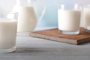 酸奶好還是牛奶好？每天要喝多少？