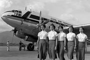 圖憶：1940年代上海機場的飛機，和空姐不凡的氣質