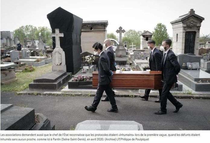 2020年4月，巴黎郊區Pantin的一場葬禮，當時的防疫規定不允許逝者家屬出席（巴黎人報報道）