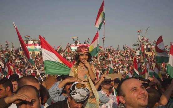 讓中東四國頭疼的庫爾德斯坦旗幟